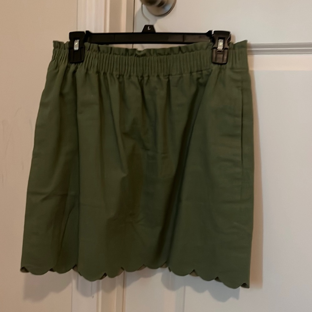 Army green j crew scallop bottom mini skirt